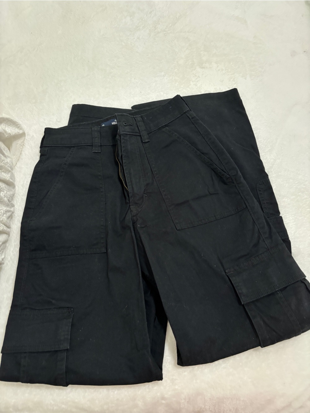 Hollister Black High-Rise Women's Cargo Jeans